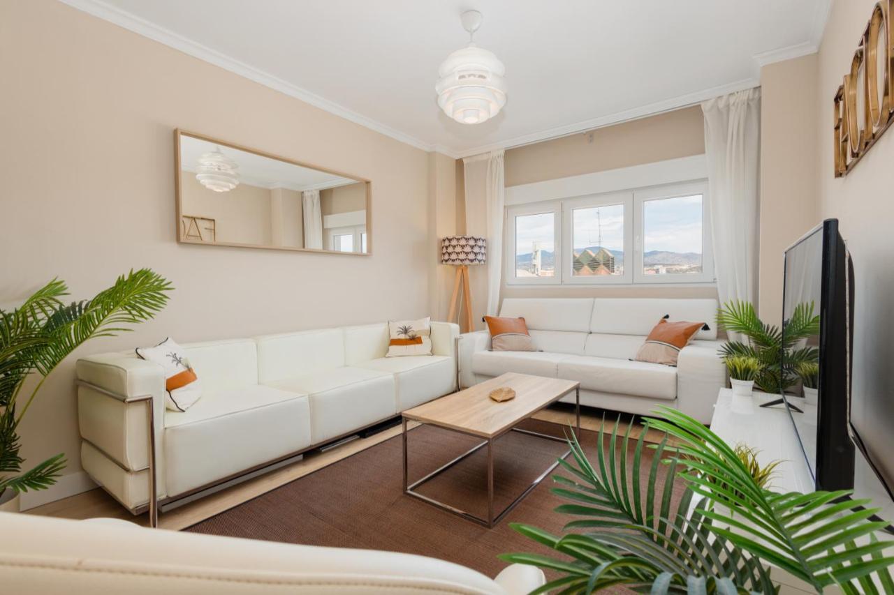 In The Historic Center Of Malaga, Very Close To The Beach And The Ave Train Station, With Private Parking Exteriör bild