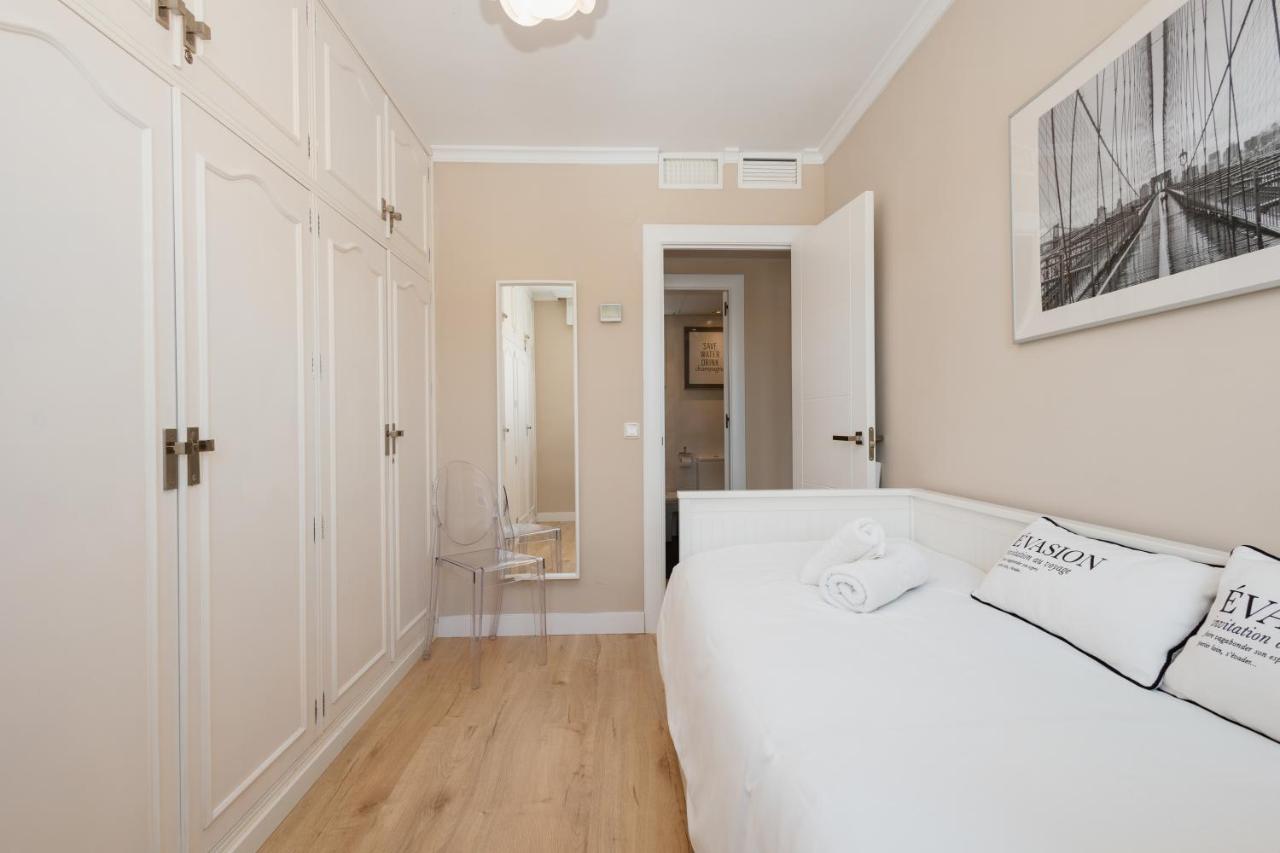 In The Historic Center Of Malaga, Very Close To The Beach And The Ave Train Station, With Private Parking Exteriör bild
