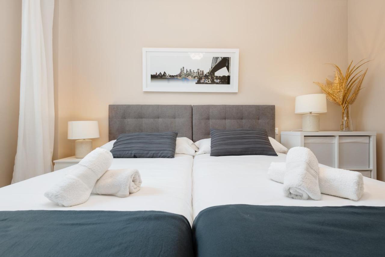 In The Historic Center Of Malaga, Very Close To The Beach And The Ave Train Station, With Private Parking Exteriör bild