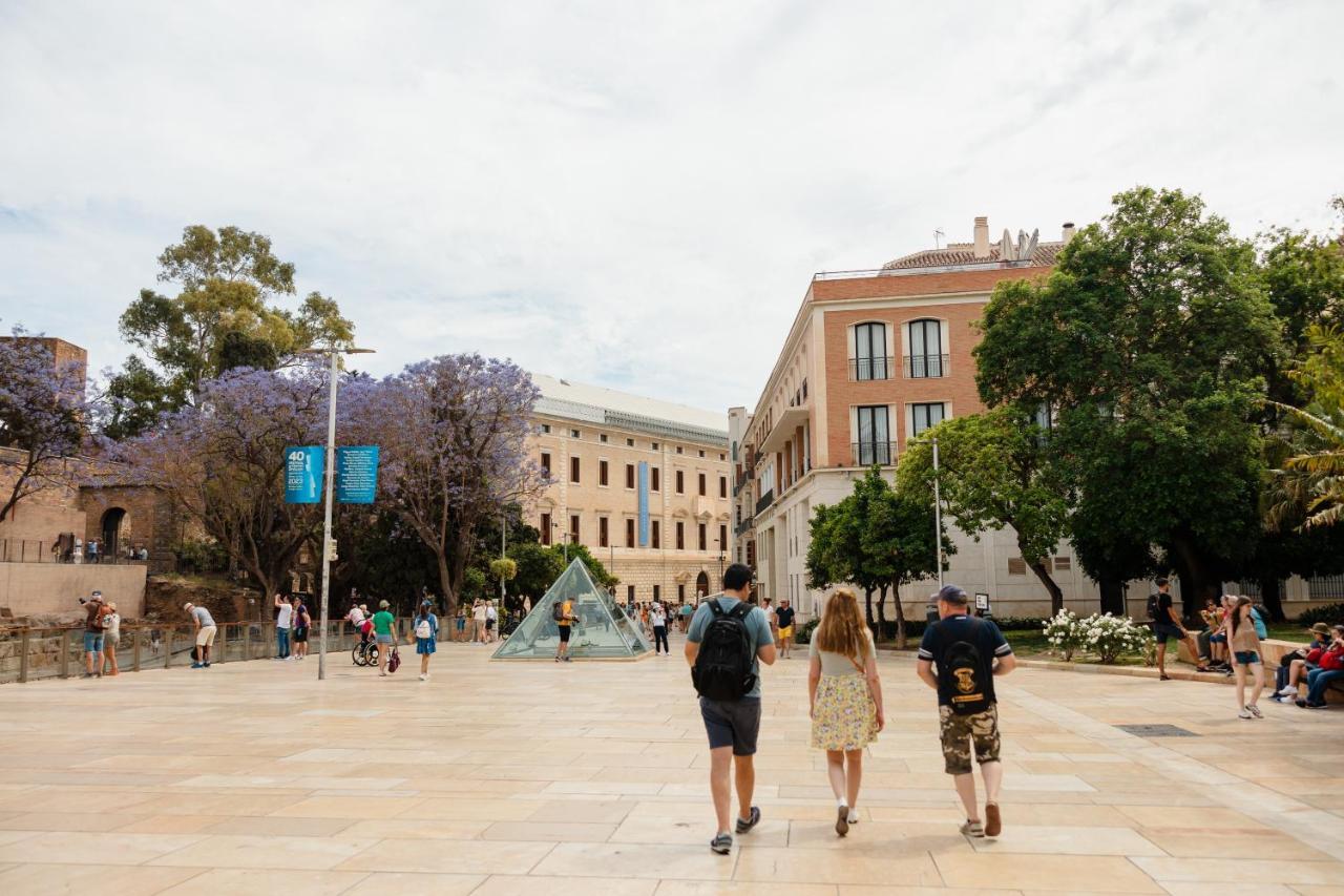 In The Historic Center Of Malaga, Very Close To The Beach And The Ave Train Station, With Private Parking Exteriör bild